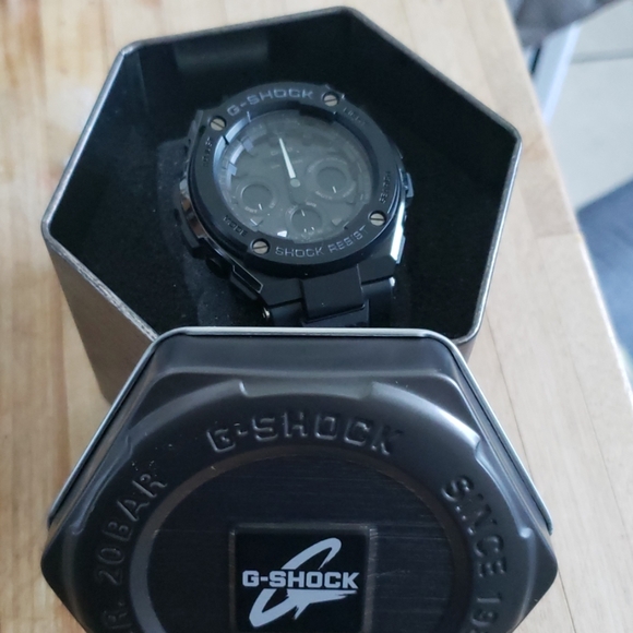 Casio g-shock watch - Picture 2 of 2